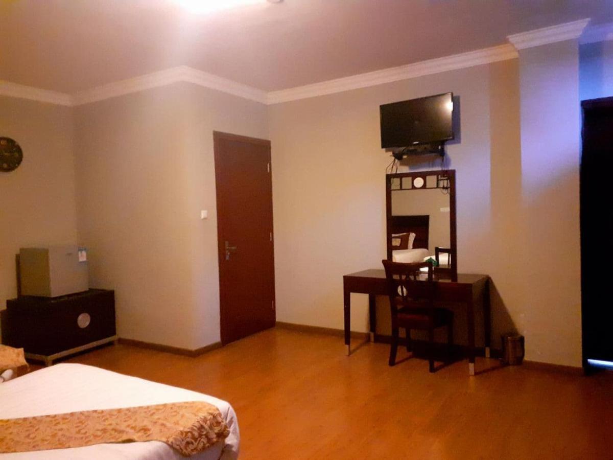 Amenities Hotel Аддис-Абеба Екстер'єр фото