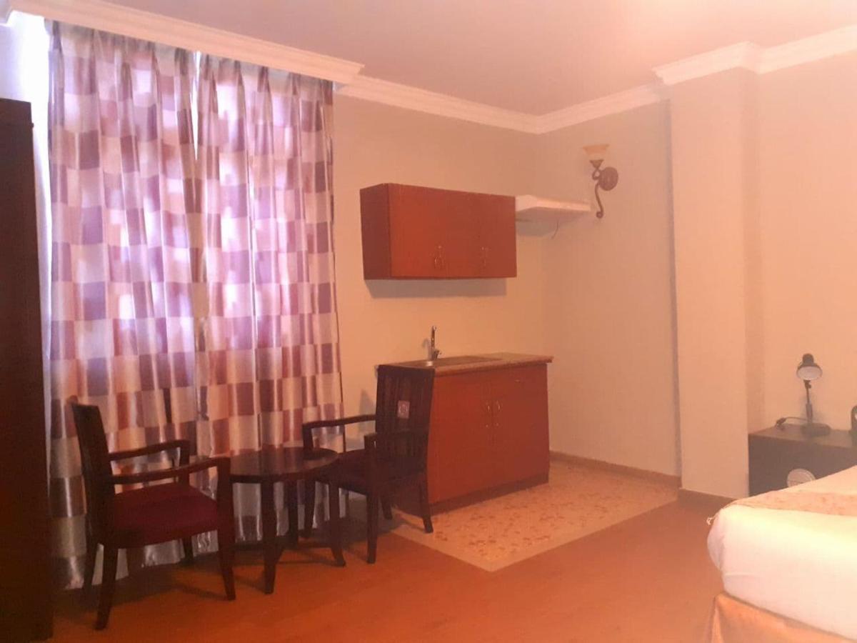 Amenities Hotel Аддис-Абеба Екстер'єр фото